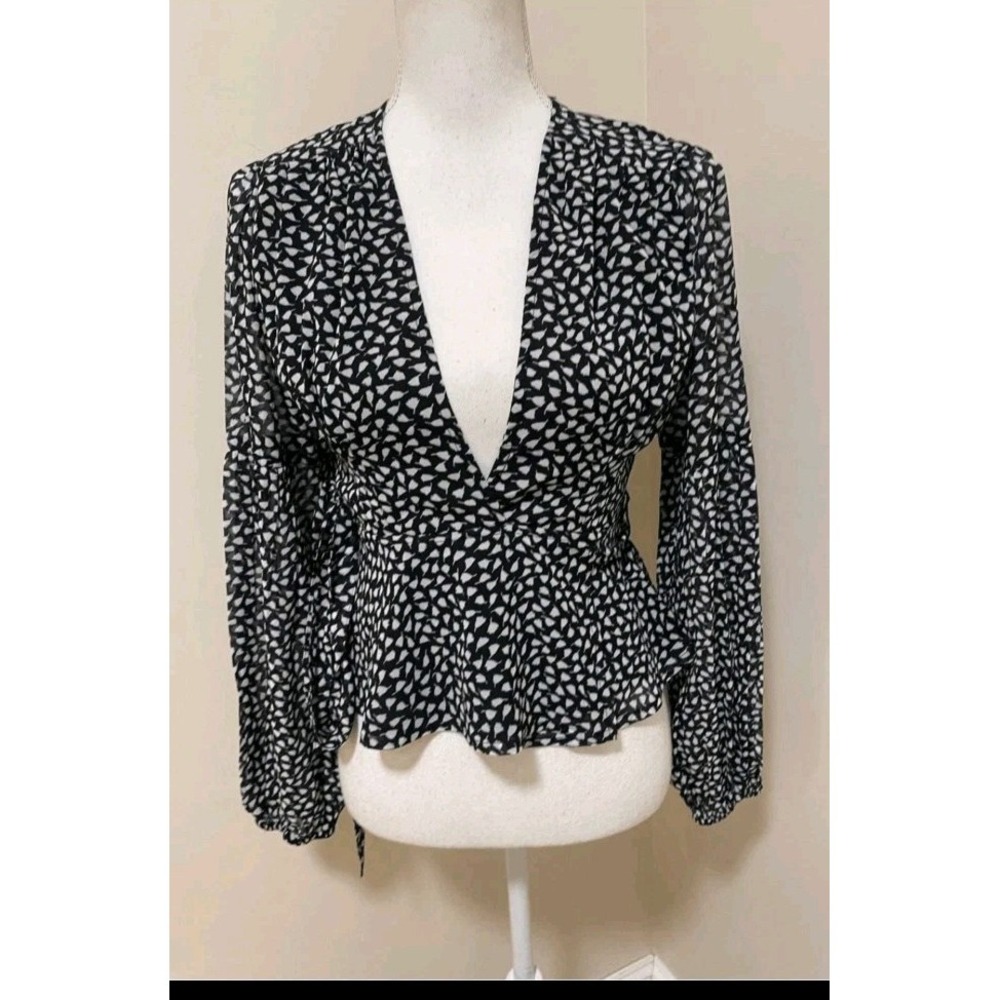 Porridge Anthro Women's Small Wrap Peplum Blouse Black White Abstract Long...
